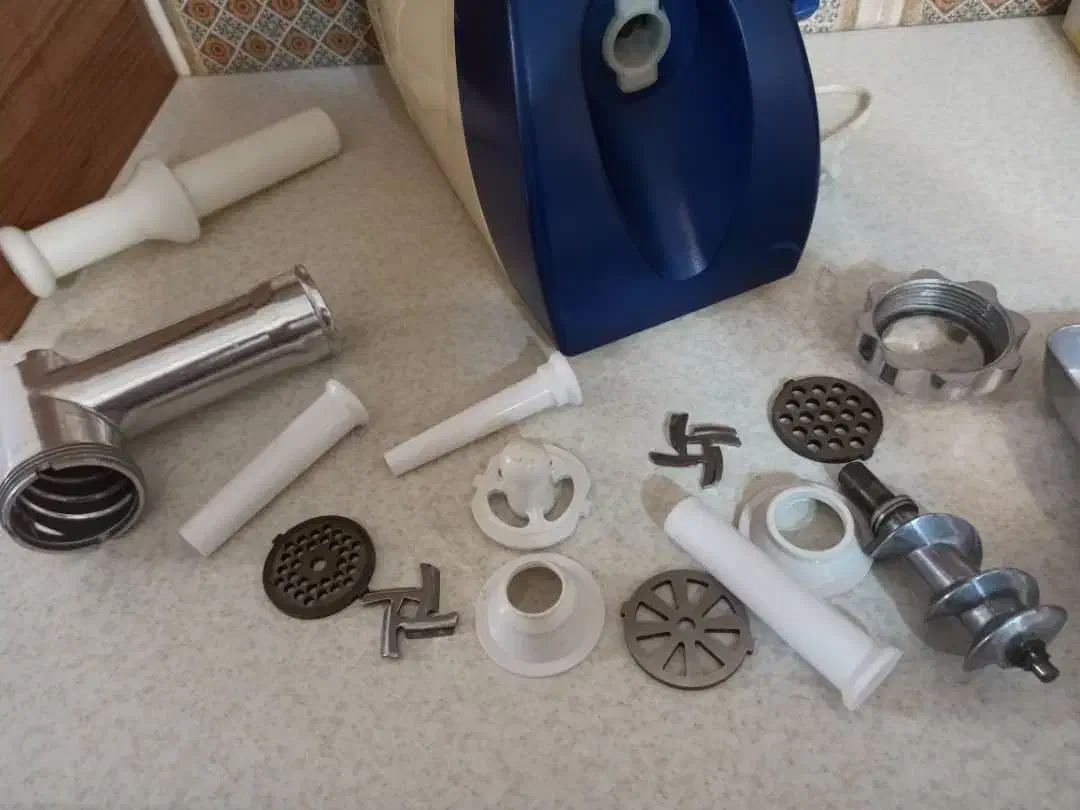 چرخ گوشت بزرگ.جاروشارژی خارجی|سایر لوازم برقی|شاهرود, |دیوار