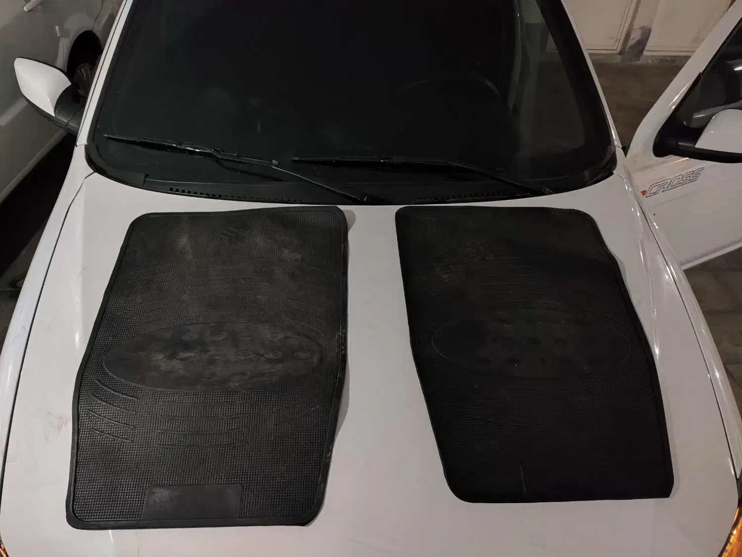 کفپوش کوییک و طاقچه عقب فابریک|قطعات یدکی و لوازم جانبی|تهران, بهاران|دیوار