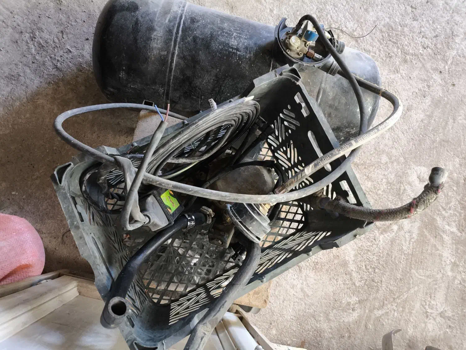 کپسول LPg|قطعات یدکی و لوازم جانبی|خمین, |دیوار