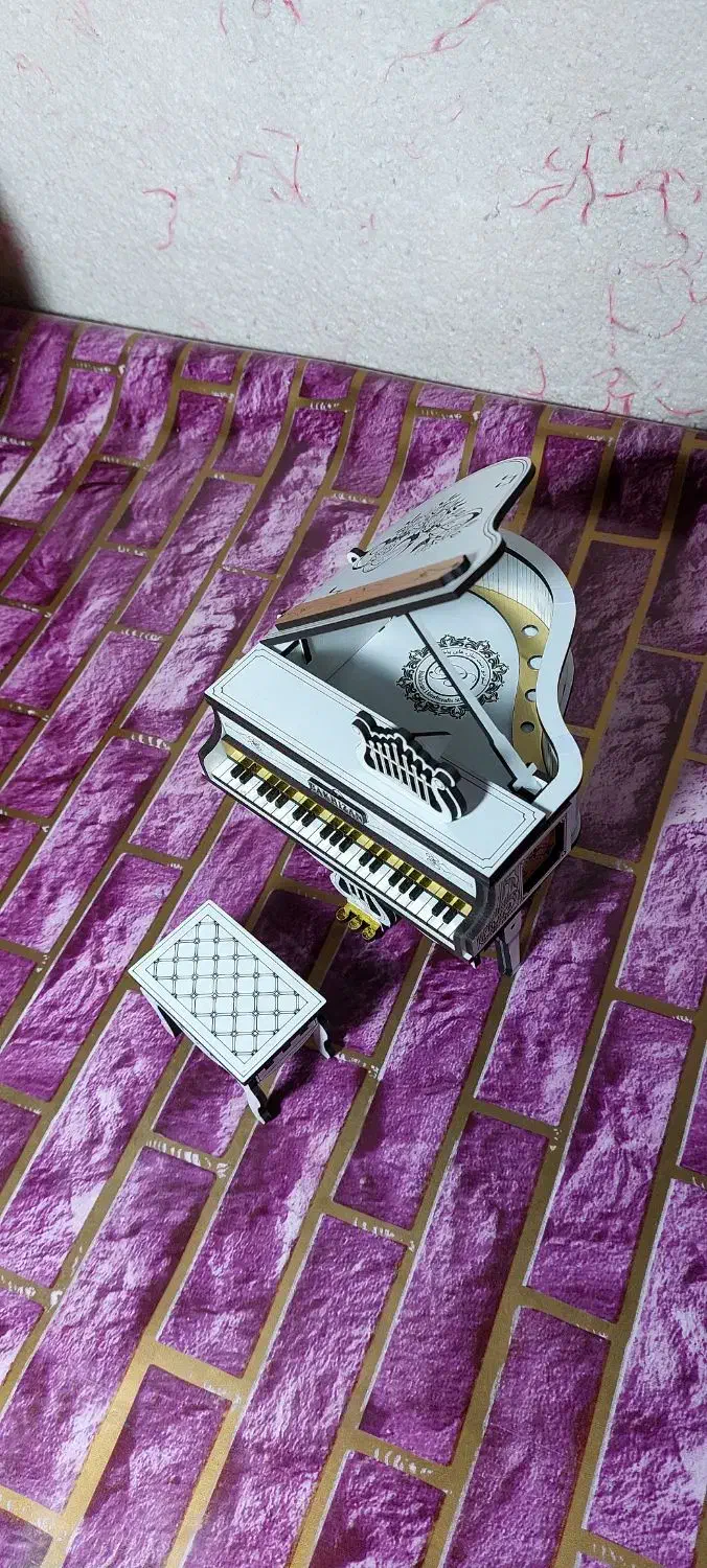 پیانو دکوری ( مینیاتوری )|پیانو، کیبورد، آکاردئون|نقده, |دیوار
