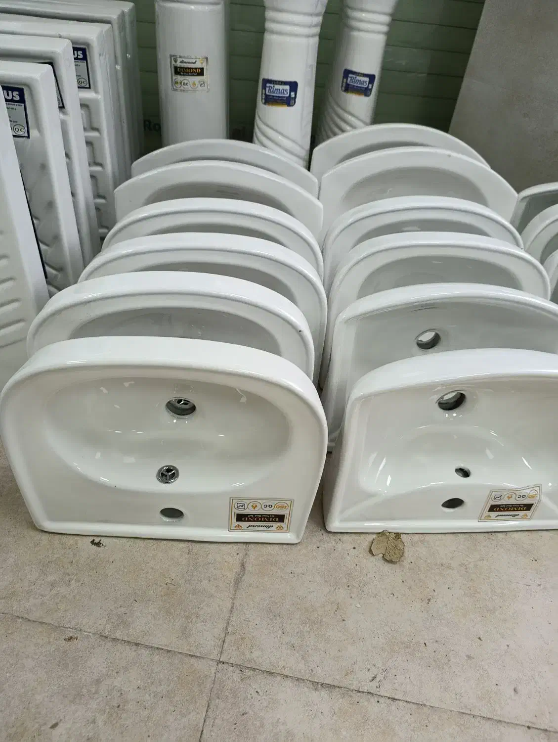 توالت فرنگی .روشویی.کاسه توالت|لوازم سرویس بهداشتی|رشت, توشیبا|دیوار