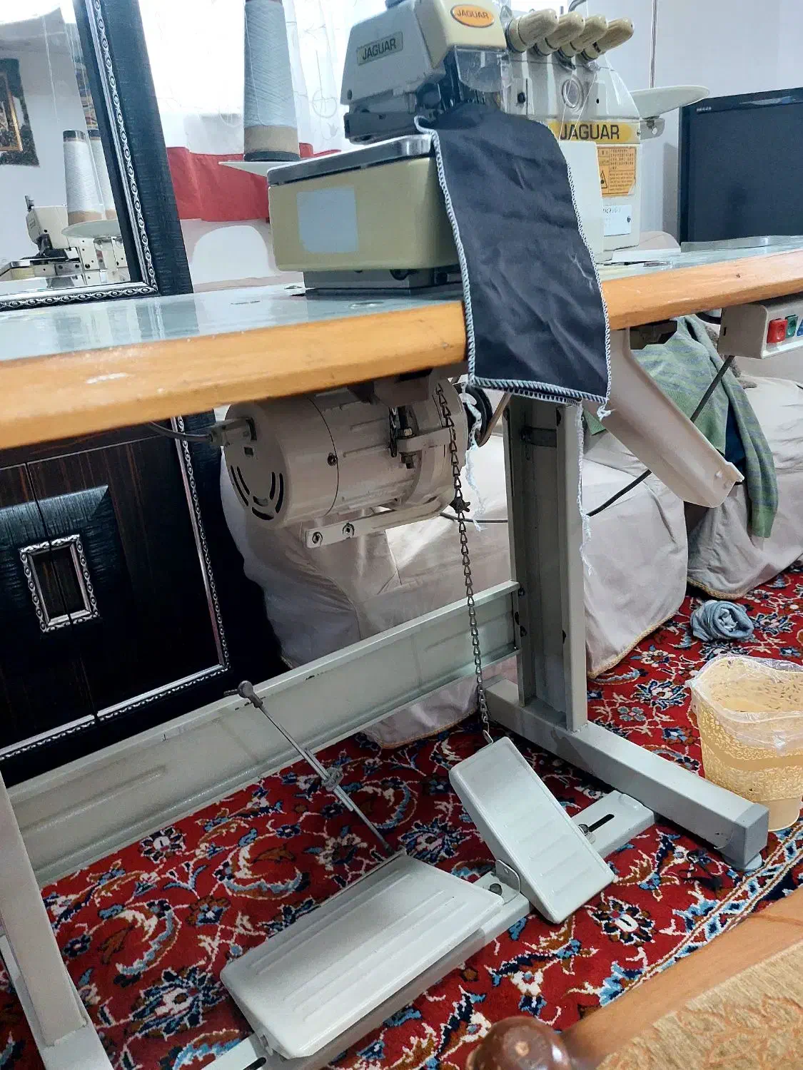 زیگزال جگوار|چرخ خیاطی و ریسندگی|خوی, |دیوار