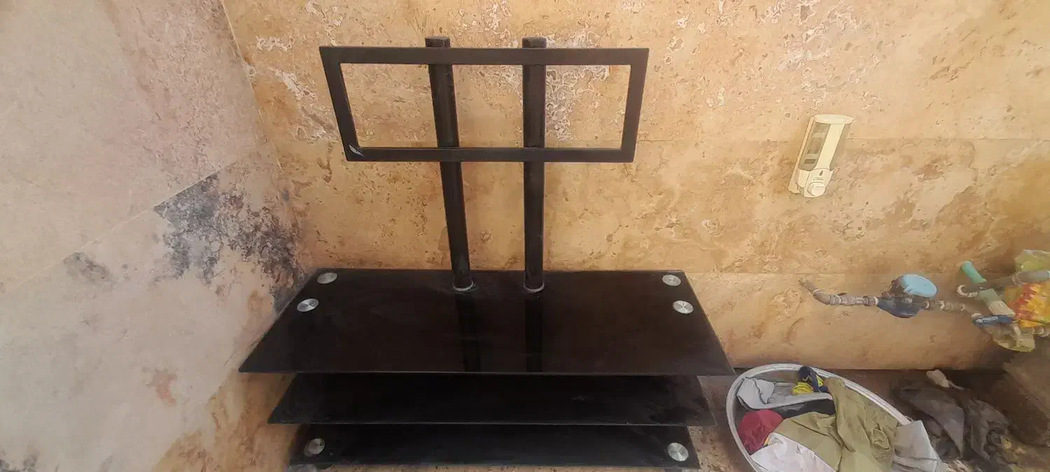 فروش فوری دوعدد میز تلویزیون|میز تلویزیون|بوشهر, |دیوار