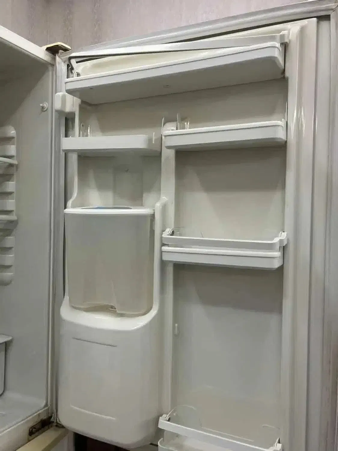 یخچال سفید سالم|یخچال و فریزر|رشت, باهنر|دیوار