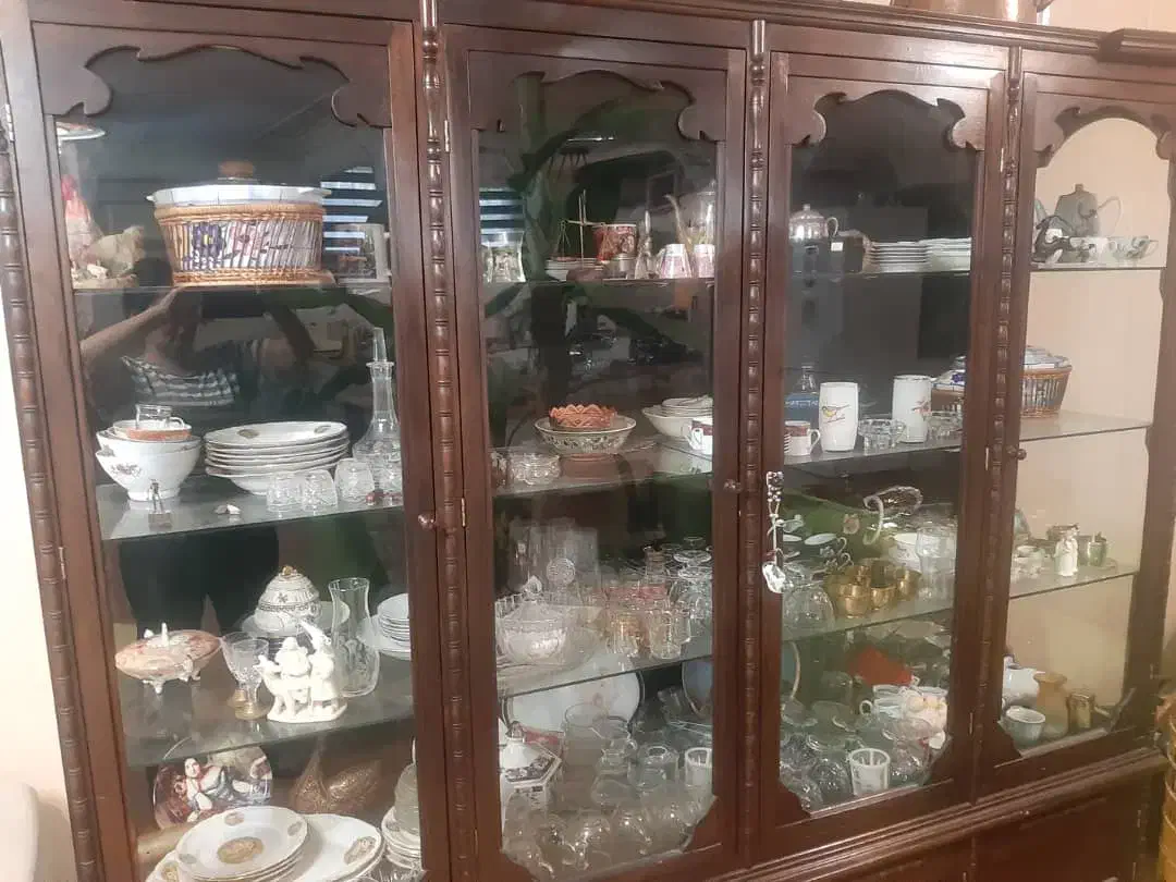 بوفه آنتیک ، زیر تلویزیونی و میز تحریر|بوفه، ویترین، کنسول|تهران, قلهک|دیوار