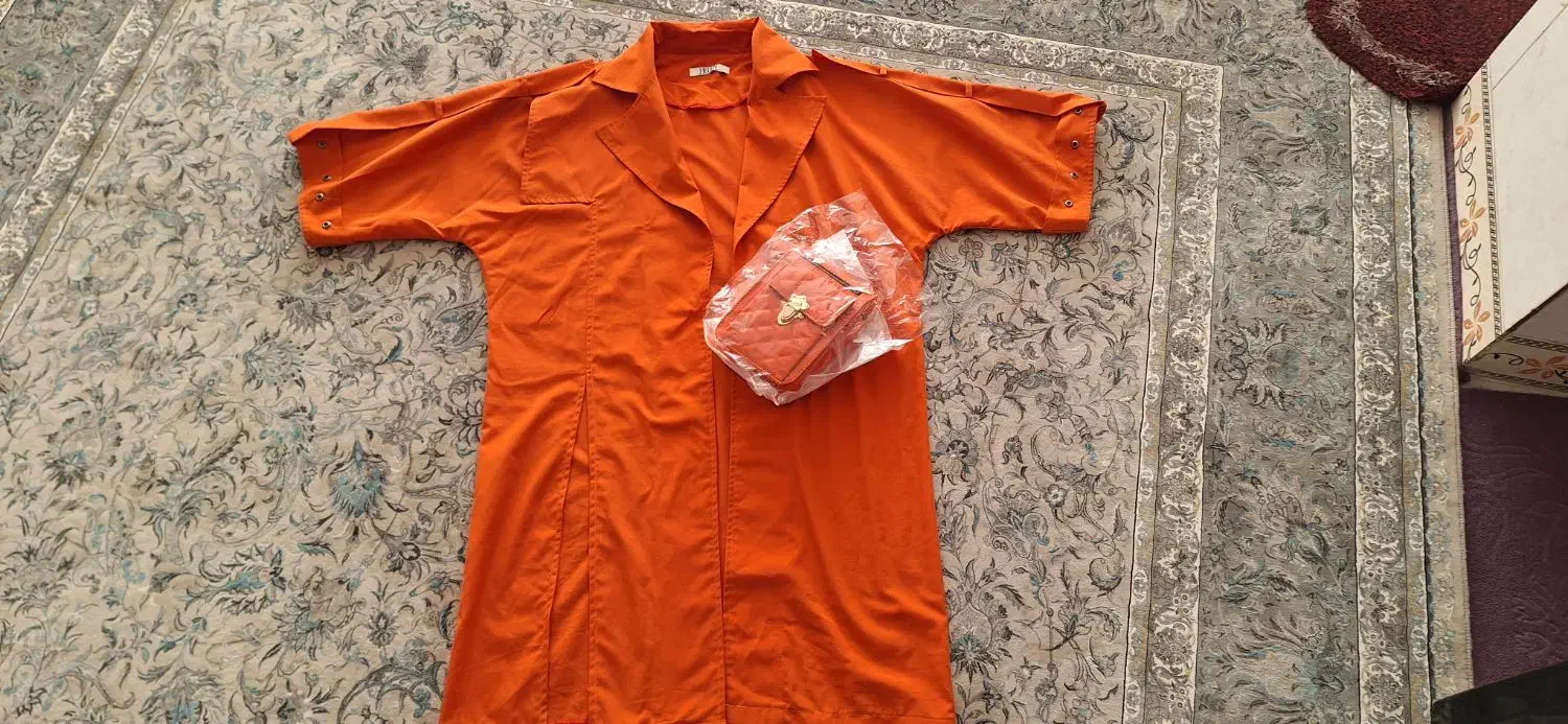 مانتو وکیف|لباس|جوانرود, |دیوار