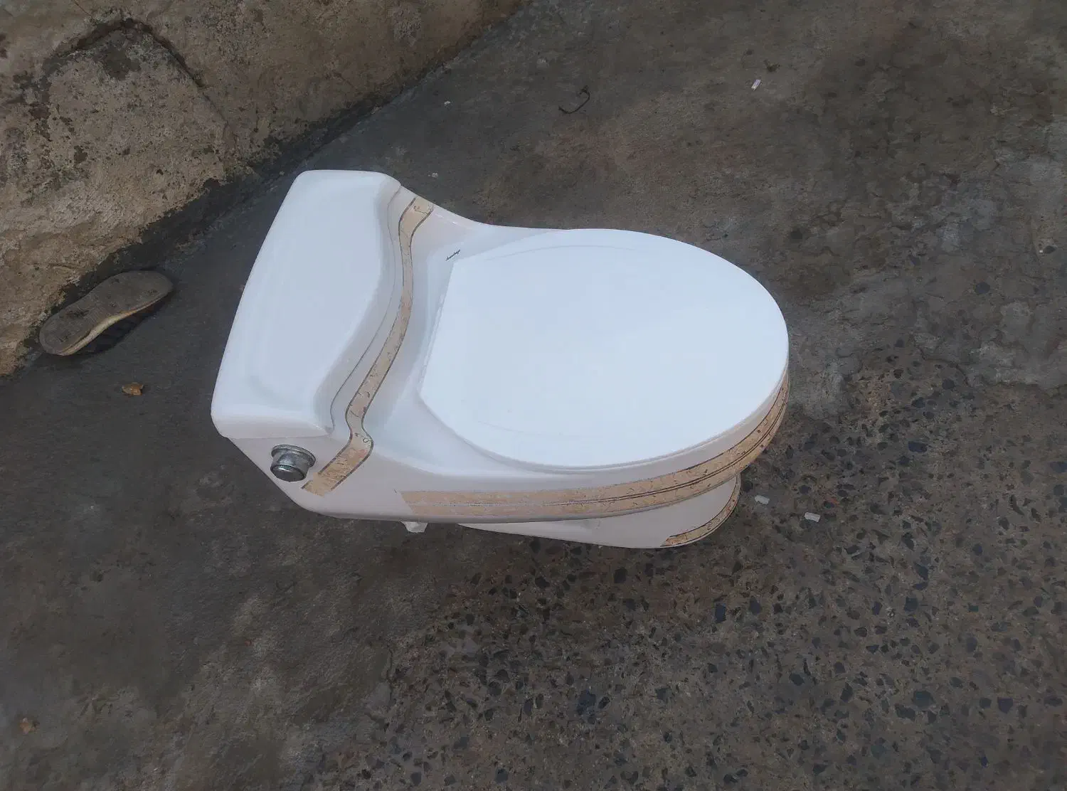 توالت فرنگی|لوازم سرویس بهداشتی|شازند, |دیوار