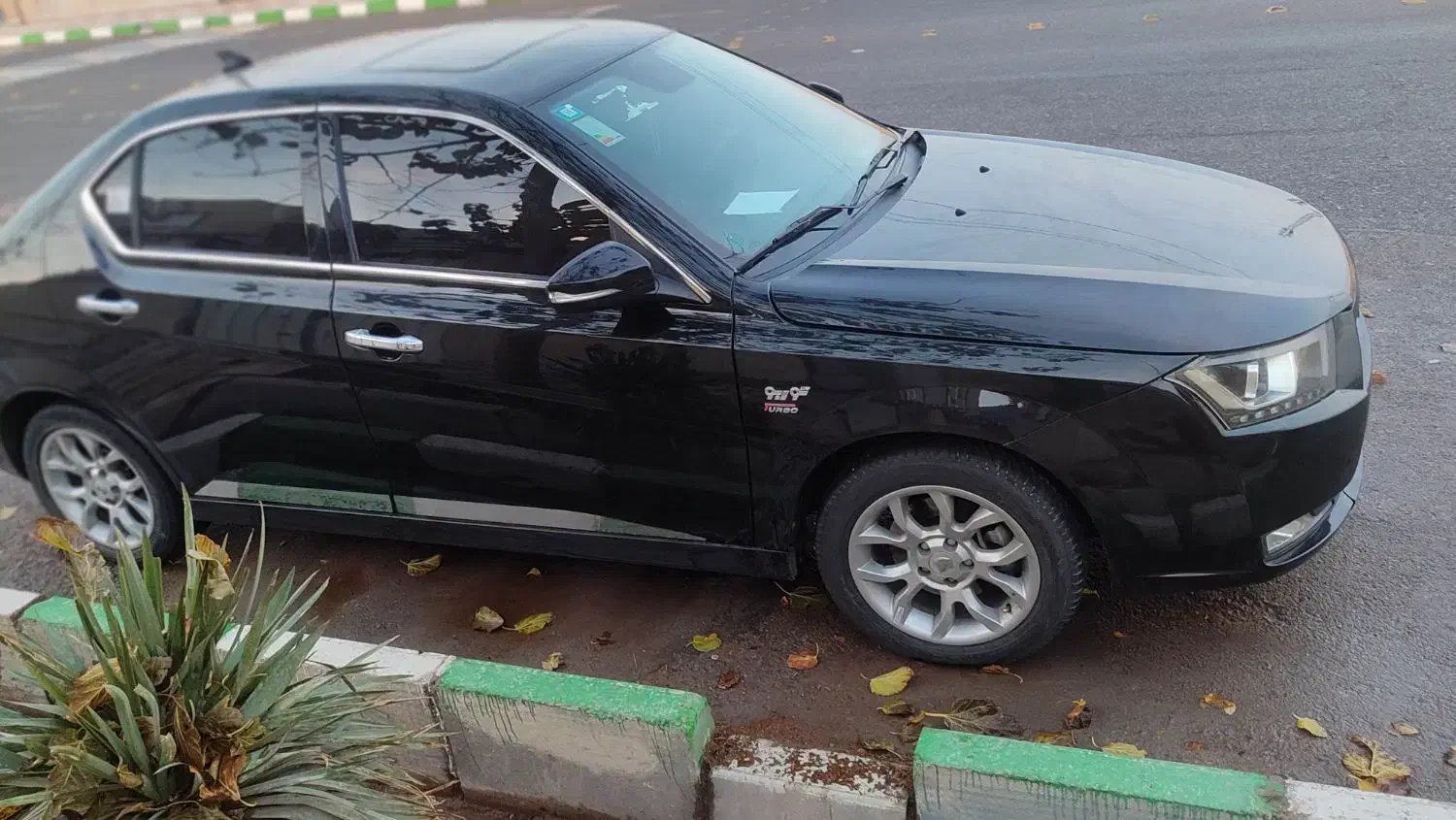 دنا پلاس توربو اتومات کم کار وسالم مدل 402|خودرو سواری و وانت|مشهد, گوهرشاد|دیوار