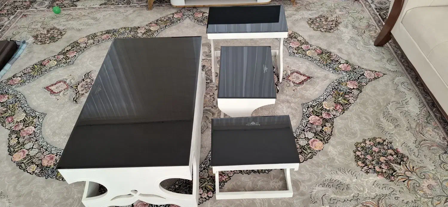 جلو مبلی ۴تیکه شیک درحد نو|مبلمان خانگی و میز عسلی|ایلام, |دیوار