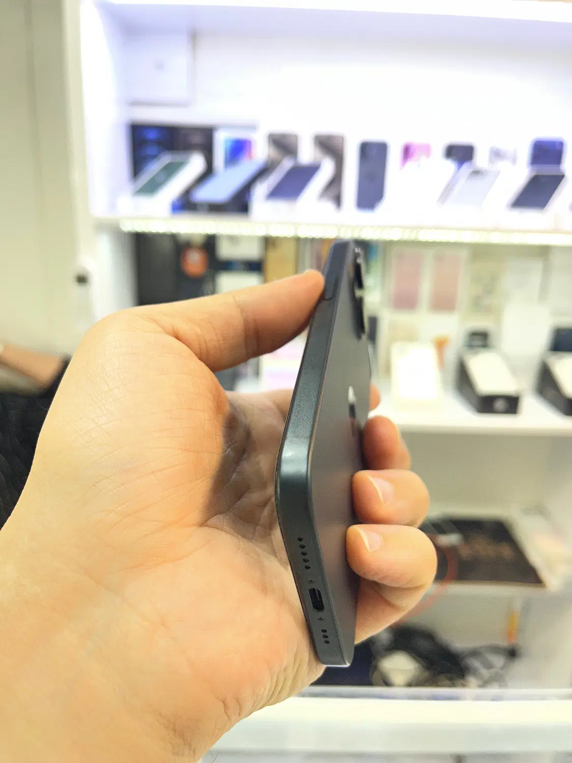 iPhone 15 normal باطری ۹۰ مشکی|موبایل|کرج, گوهردشت|دیوار