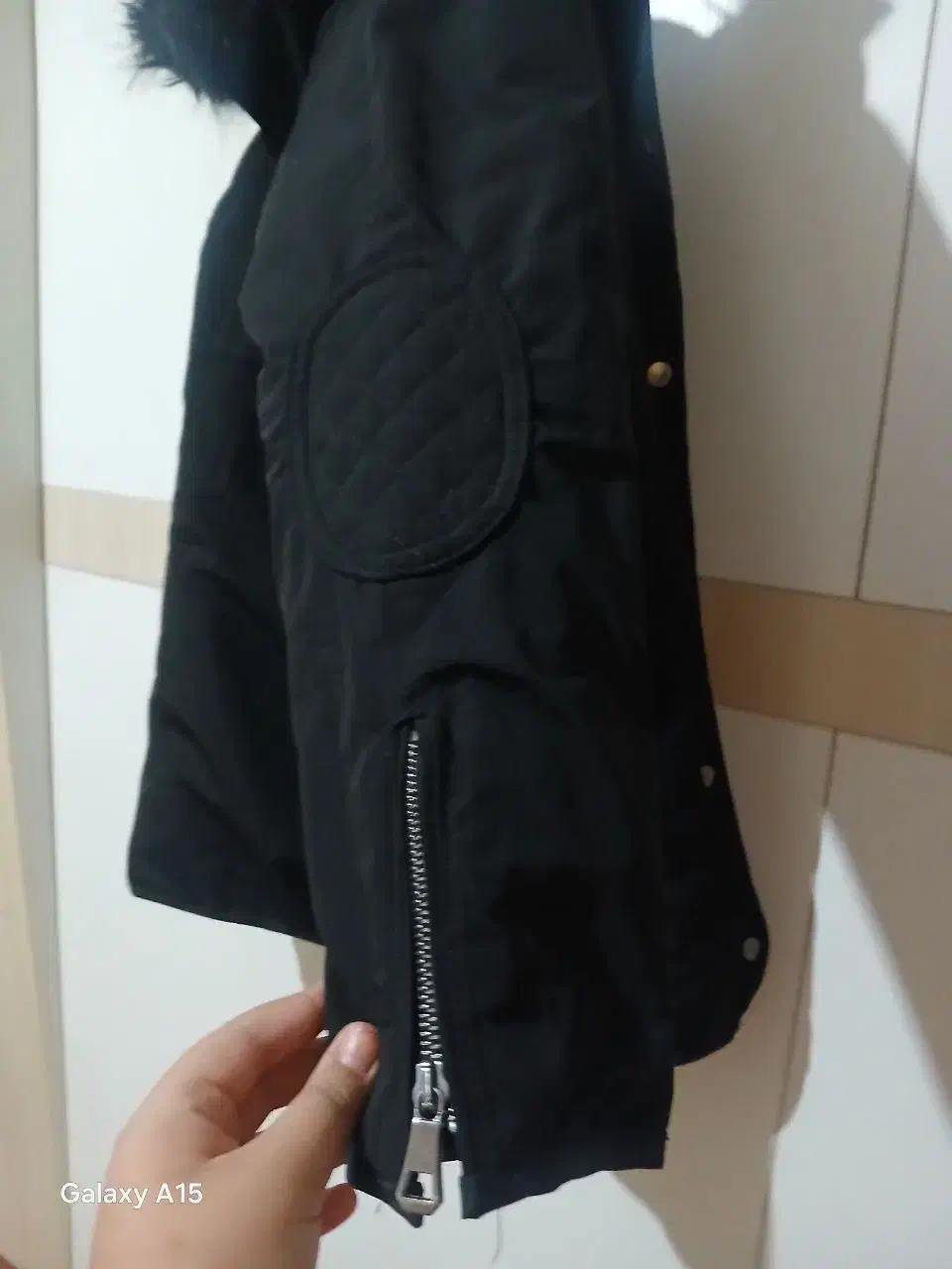 کاپشن|لباس|زنجان, |دیوار