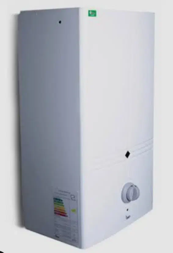 آبگرمکن دیواری بوتان سه ماه کار کرده|آبگرمکن، پکیج، شوفاژ|فولادشهر, مسکن مهر فولادشهر|دیوار