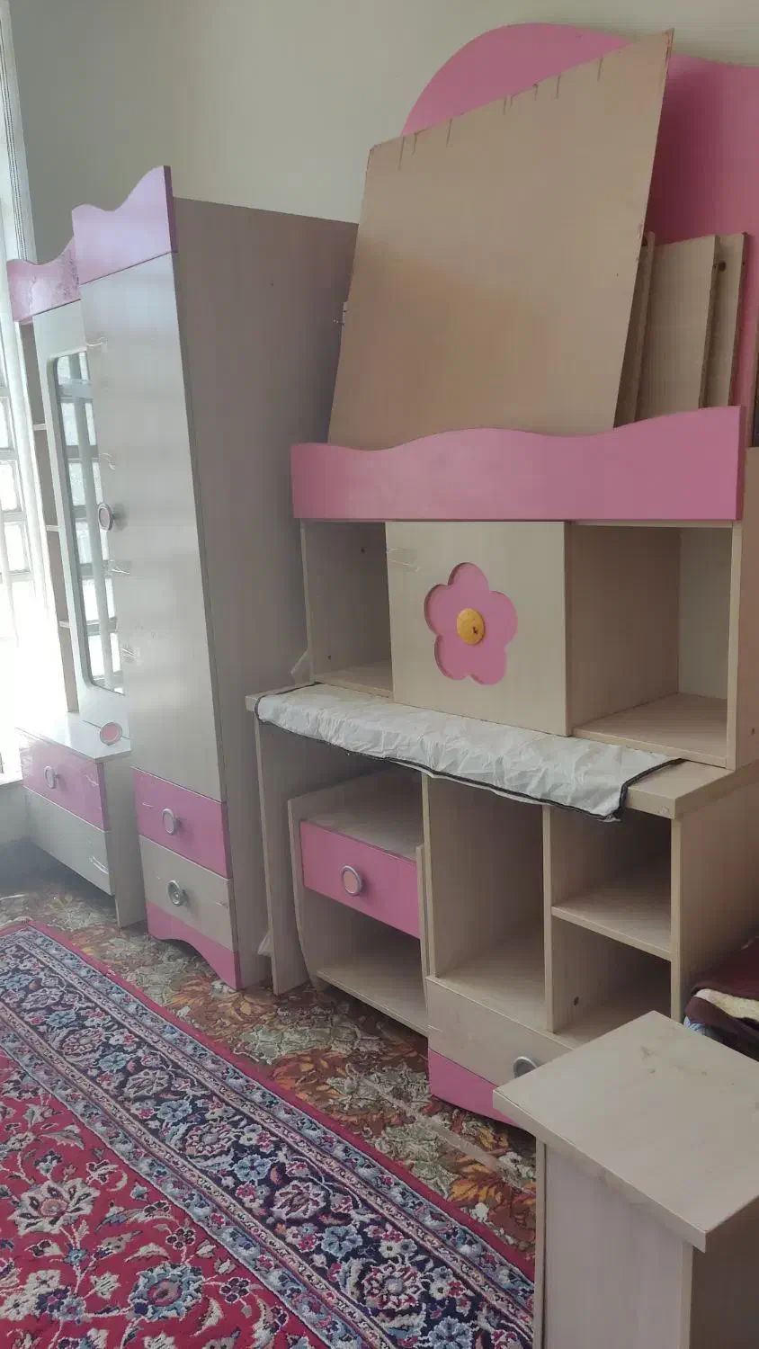 سرویس خواب دخترانه نوجوان|تخت و سرویس خواب|شیراز, مبعث|دیوار