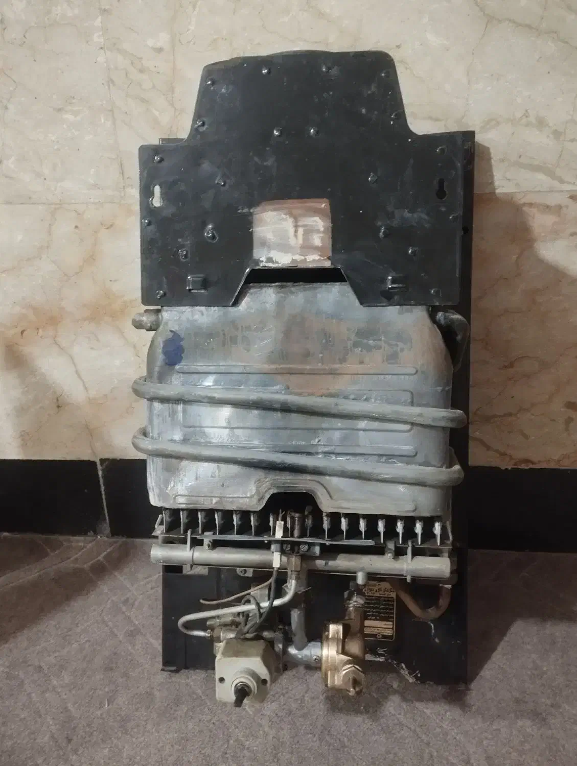 آبگرمکن دیواری ایران شرق|آبگرمکن، پکیج، شوفاژ|مشهد, مصلی (کارمندان اول)|دیوار