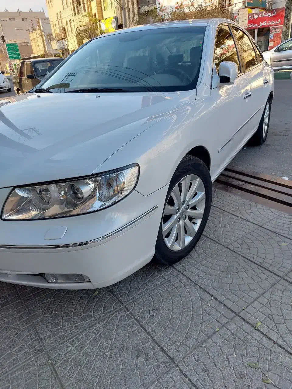 آزرا ۲۰۱۰|خودرو سواری و وانت|تهران, پونک|دیوار