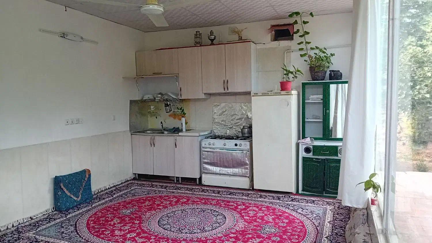 اجاره روزانه ویلا باغ ۱۵۰۰متری|اجارهٔ کوتاه‌مدت ویلا و باغ|مهریز, |دیوار