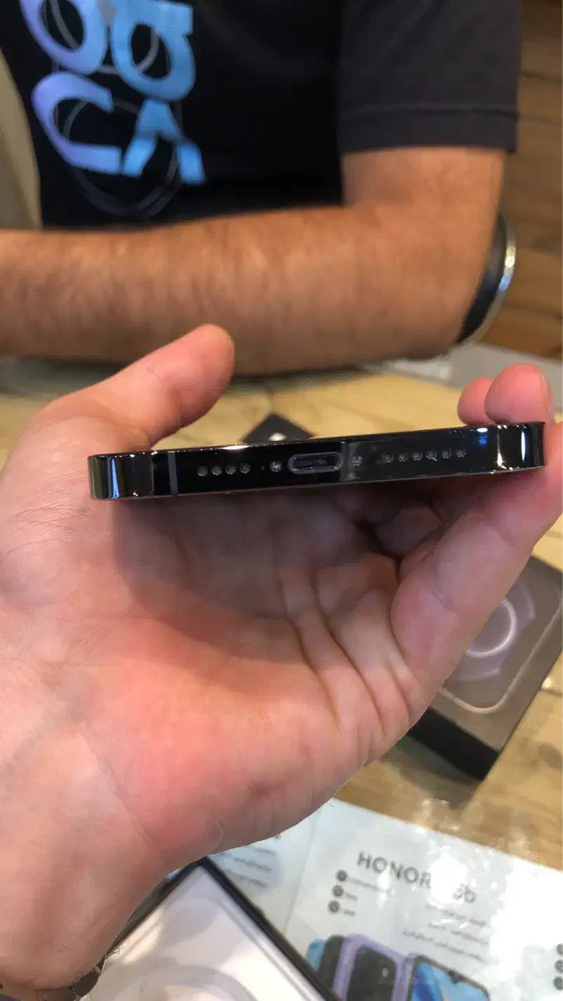 اپل iPhone 12 pro max 256 باتری فابریک 81درصد|موبایل|اصفهان, چرخاب|دیوار