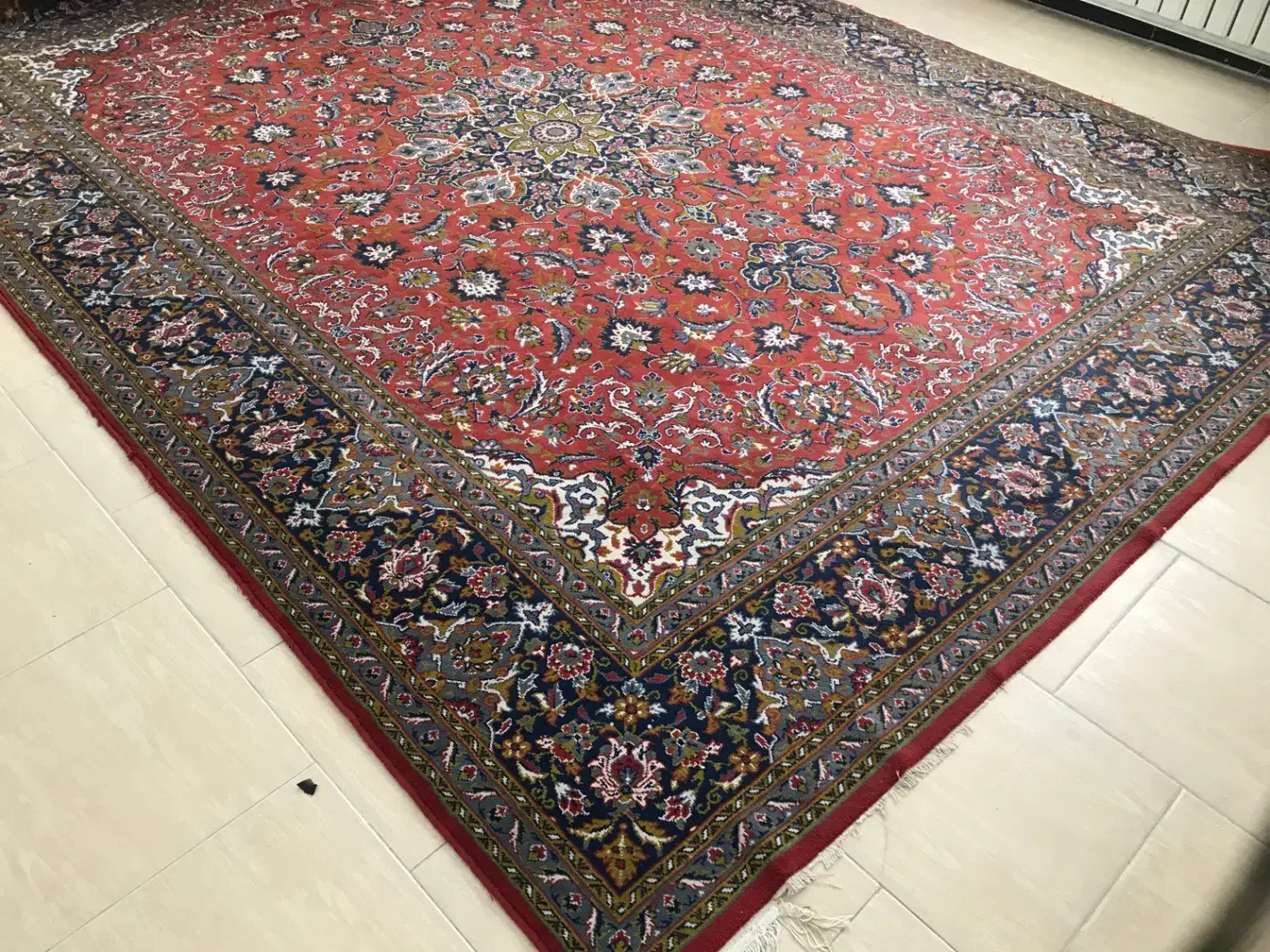 فرش کارکرده|فرش|پردیس, فاز ۱|دیوار