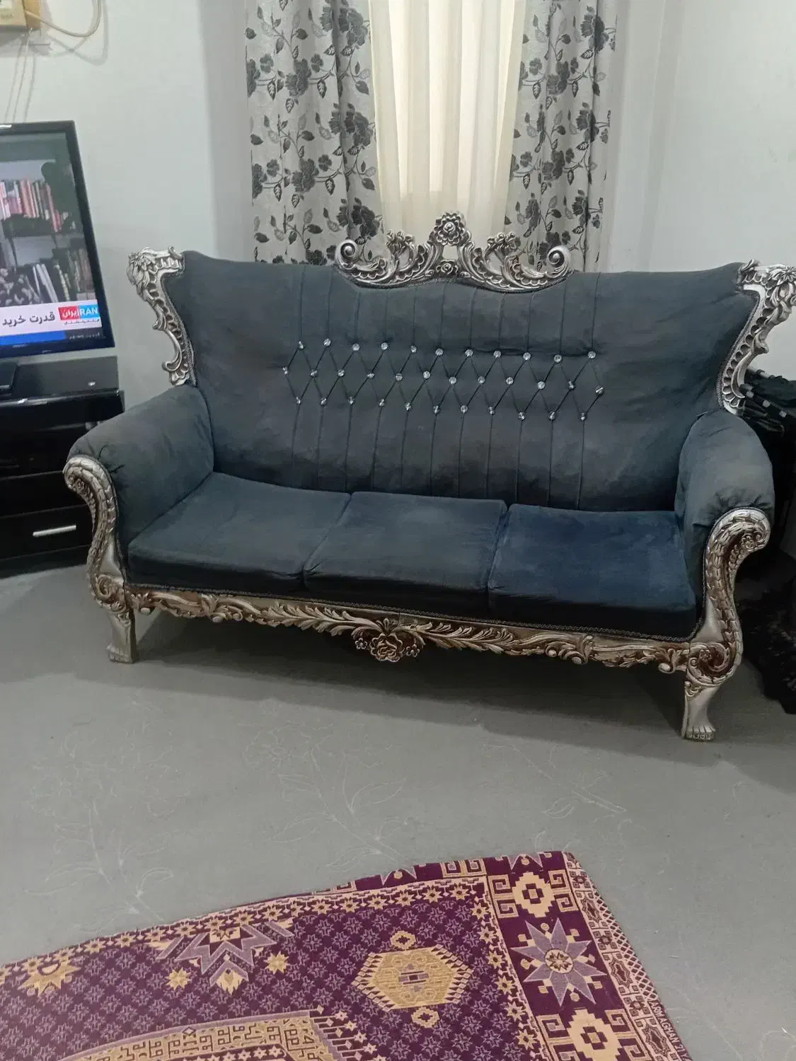 مبل 9 نفره و فرش12 متری|مبلمان خانگی و میز عسلی|رشت, منظریه|دیوار