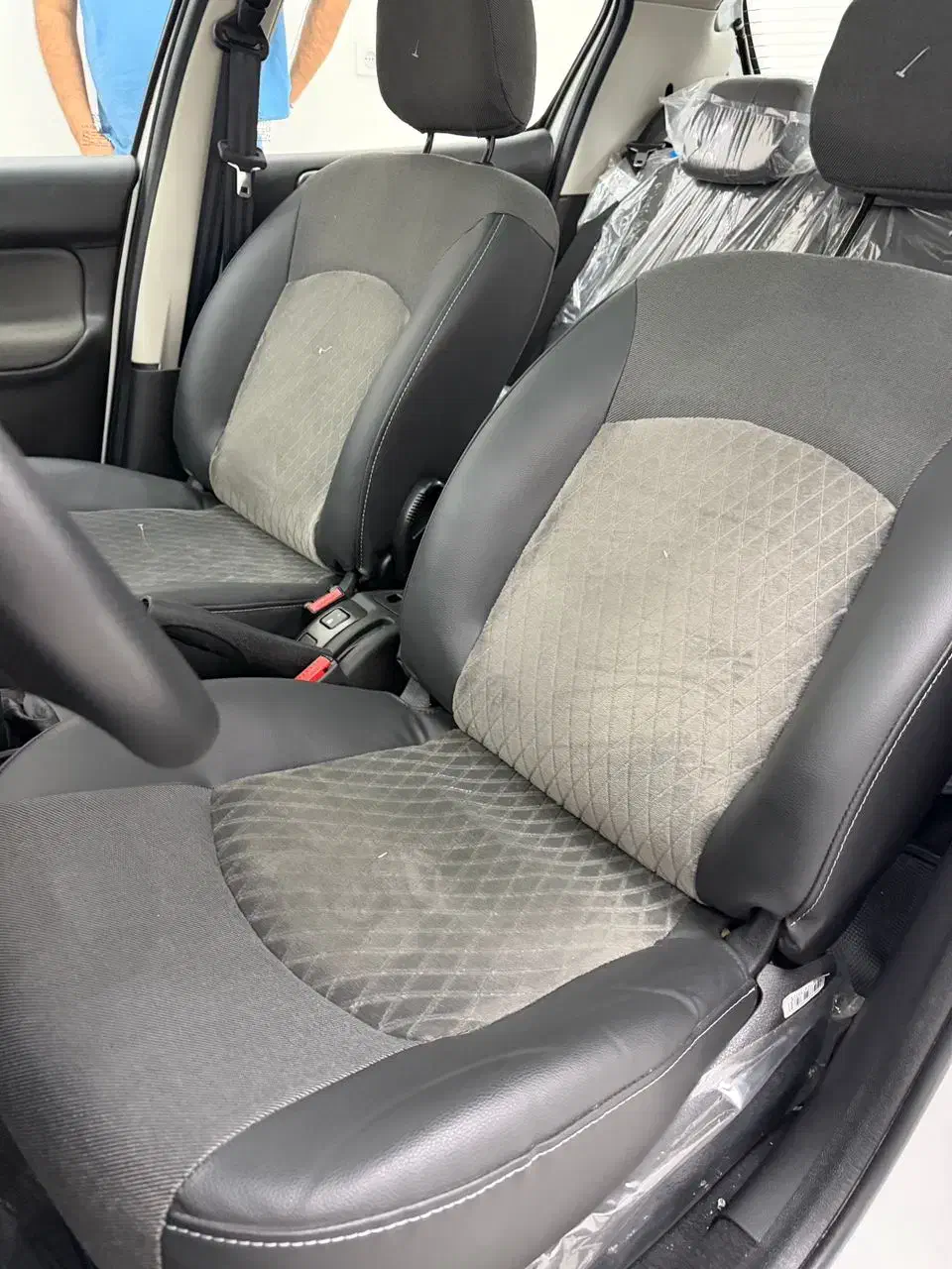 فروش پژو ۲۰۷ ارتقا سقف شیشه ۱۴۰۴ برج ۵ رینگ شرکتی|خودرو سواری و وانت|چالوس, |دیوار