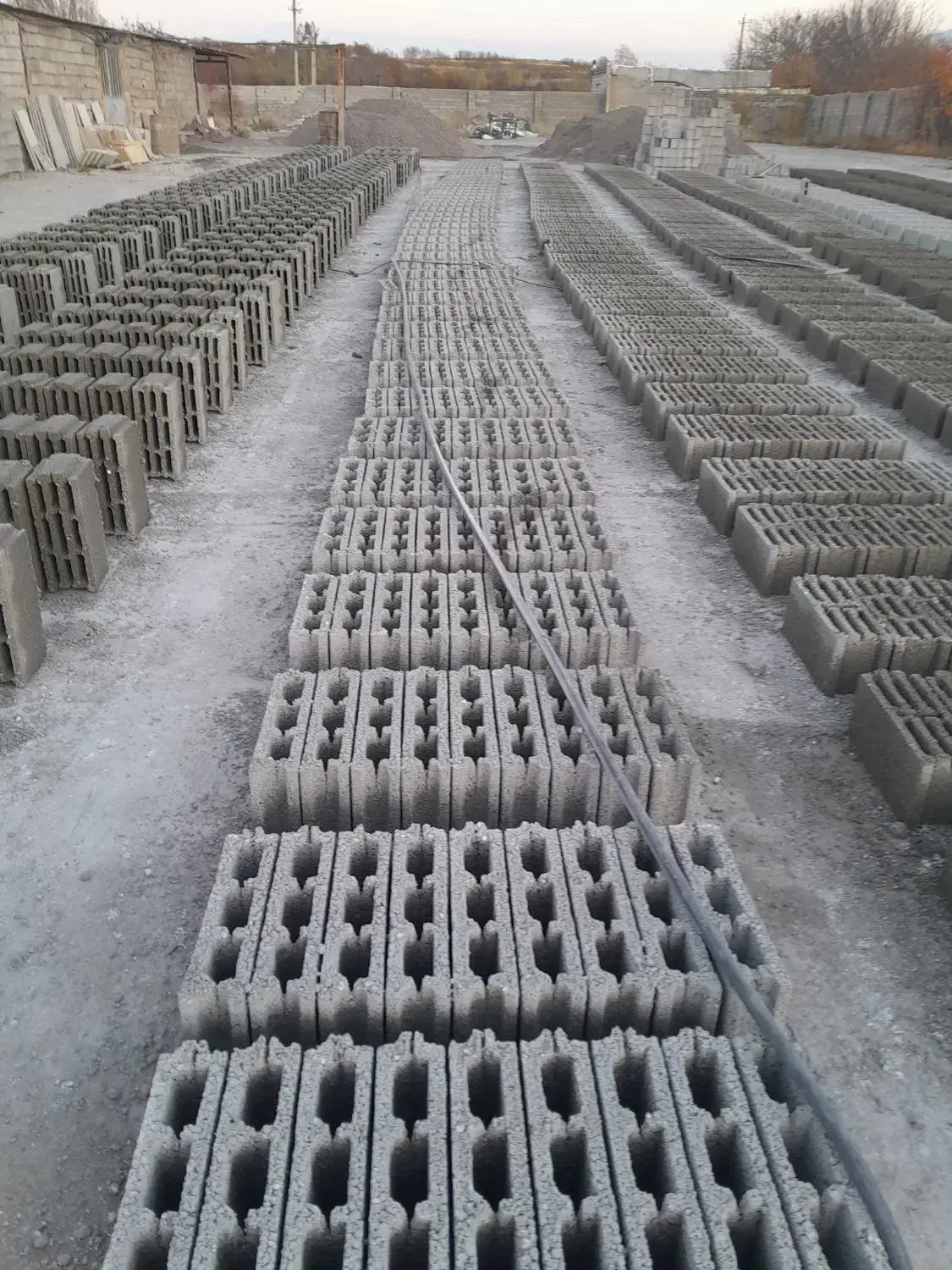 کار در گار گاه بلوک زنی|استخدام معماری، عمران و ساختمانی|اهر, |دیوار