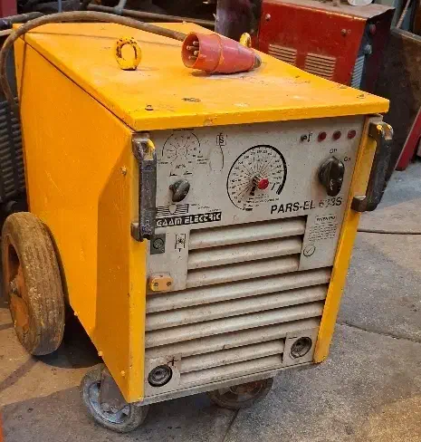 خرید وفروش انواع موتورجوش و کابل جوش|ماشین‌آلات صنعتی|شیراز, درکی|دیوار