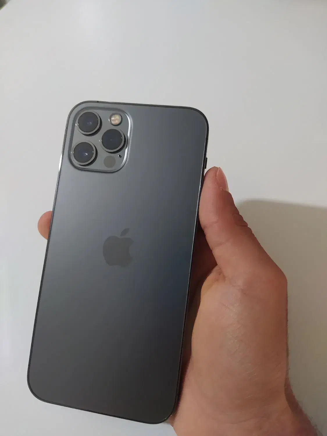 اپل iPhone 12 Pro با حافظهٔ ۲۵۶ گیگابایت|موبایل|کبودرآهنگ, |دیوار