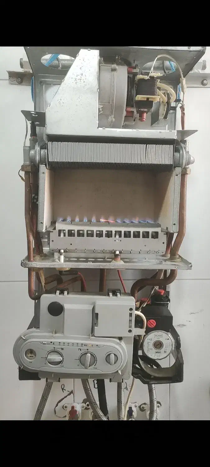 پکیج کار کرده ایران رادیاتور|آبگرمکن، پکیج، شوفاژ|شاهینشهر, خانه کارگر|دیوار