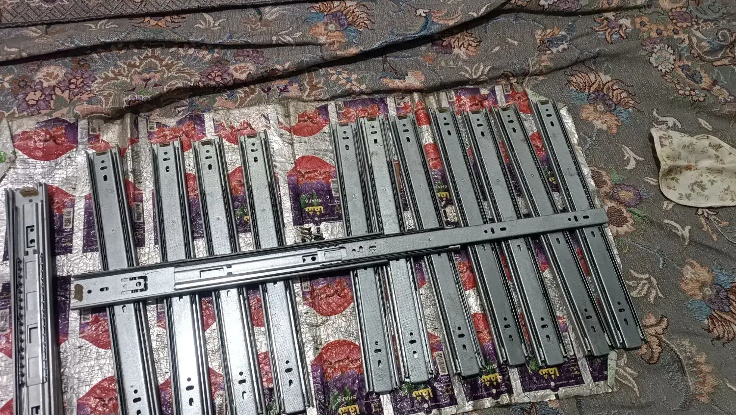 ریل کشو|جاکفشی، کمد، دراور|فردیس, شهرک شهید حسینی|دیوار