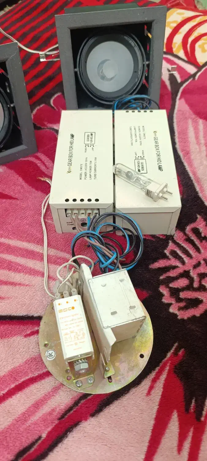 ترانس منبع تغذیه خاذن لامپ متال حرارتی نور آلوژن|لامپ و چراغ|مشهد, اروند (کشف)|دیوار