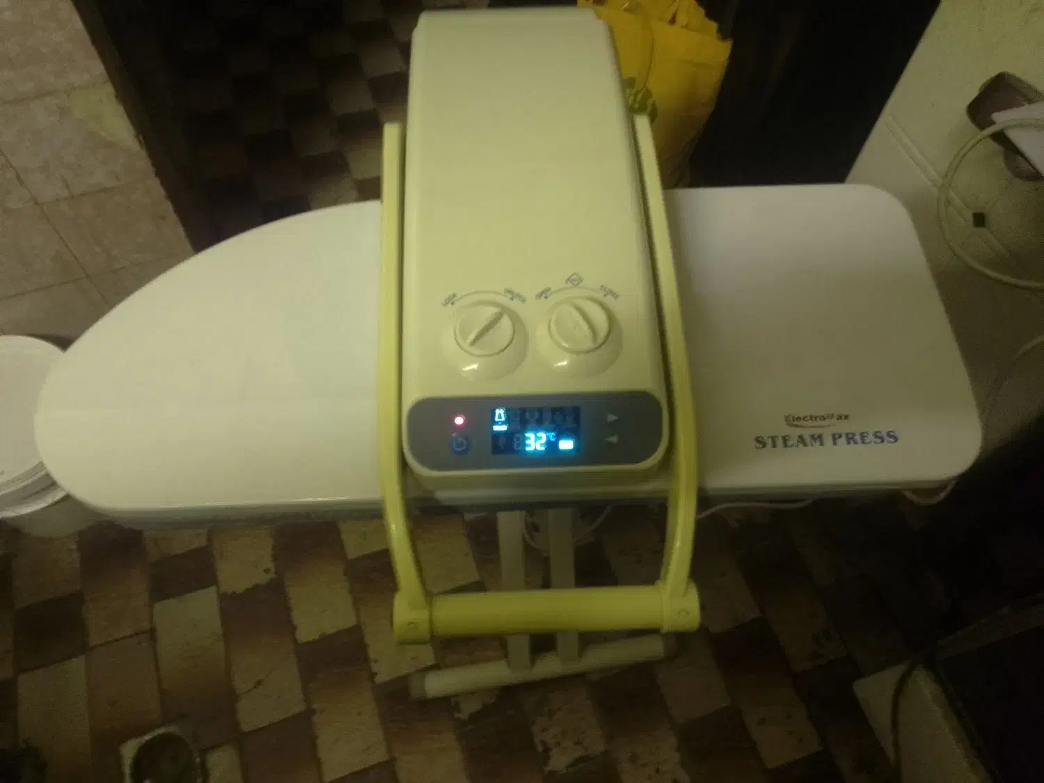 اتو بخار وپرس|اتو و لوازم اتو|پاکدشت, پاکدشت (مامازند)|دیوار