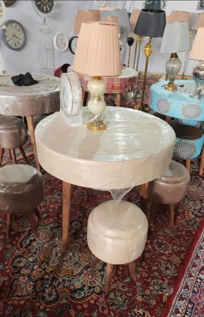 میز و صندلی مدل پاف ست چهار نفره سنتی و ساده|میز و صندلی غذاخوری|شیراز, وزیرآباد|دیوار