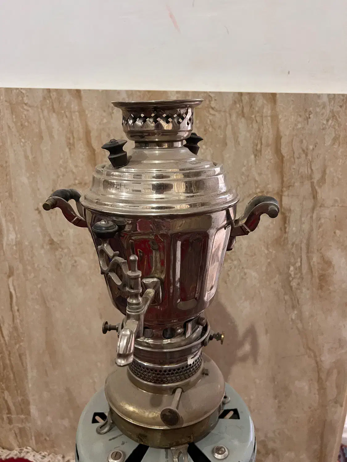 سماور نفتی قدیمی|سماور، چایساز، قهوهساز|ابهر, |دیوار