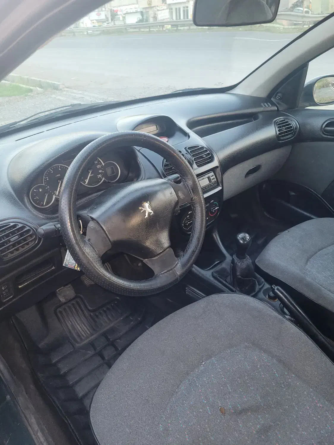 ۸۳ یه لکه رنگ|خودرو سواری و وانت|سرخرود, |دیوار