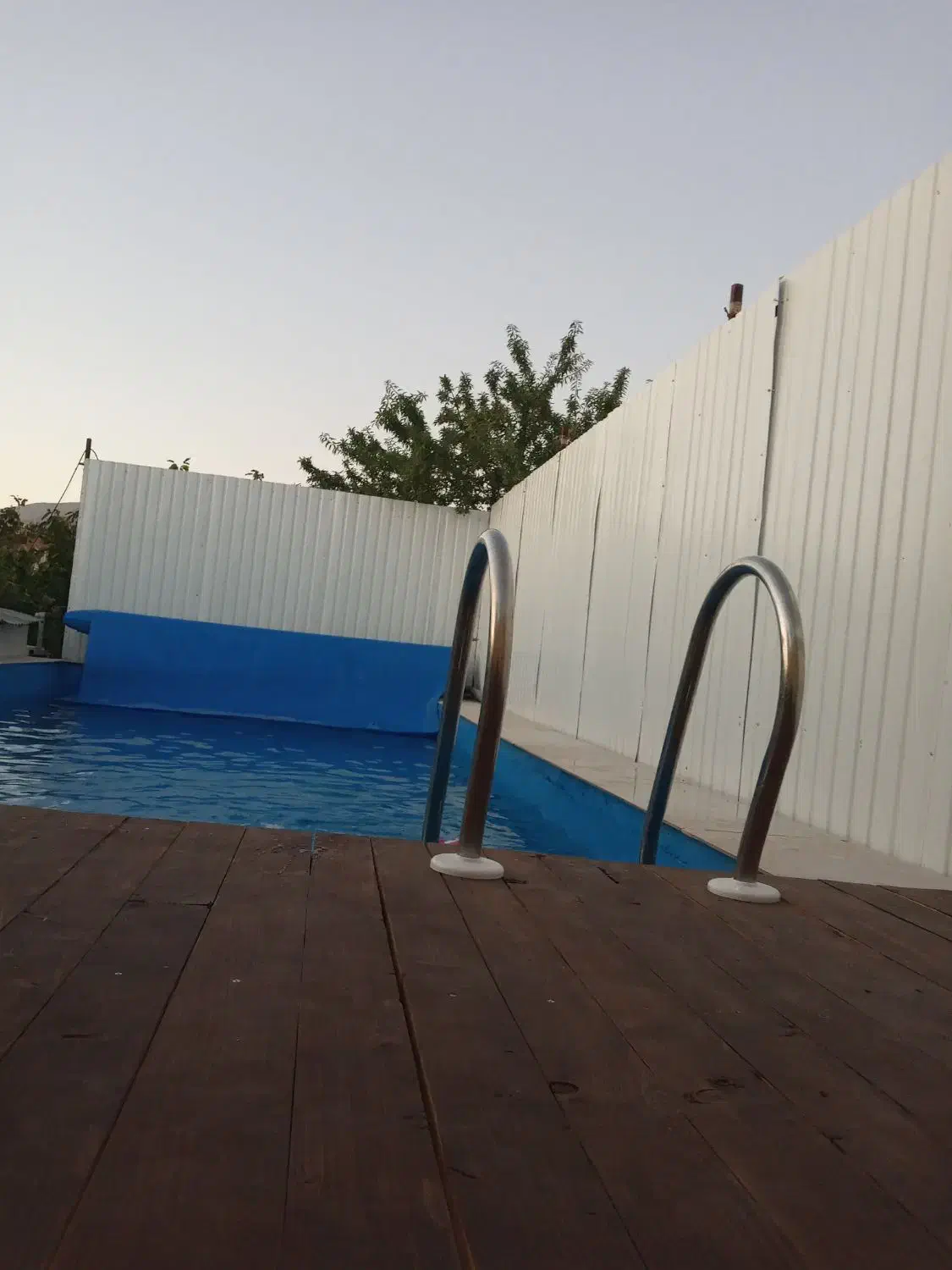 اجاره روزانه/هفتگی/ماهانه ویلا رشتقون۲۳۰۰ متری|اجارهٔ کوتاه‌مدت ویلا و باغ|قزوین, |دیوار