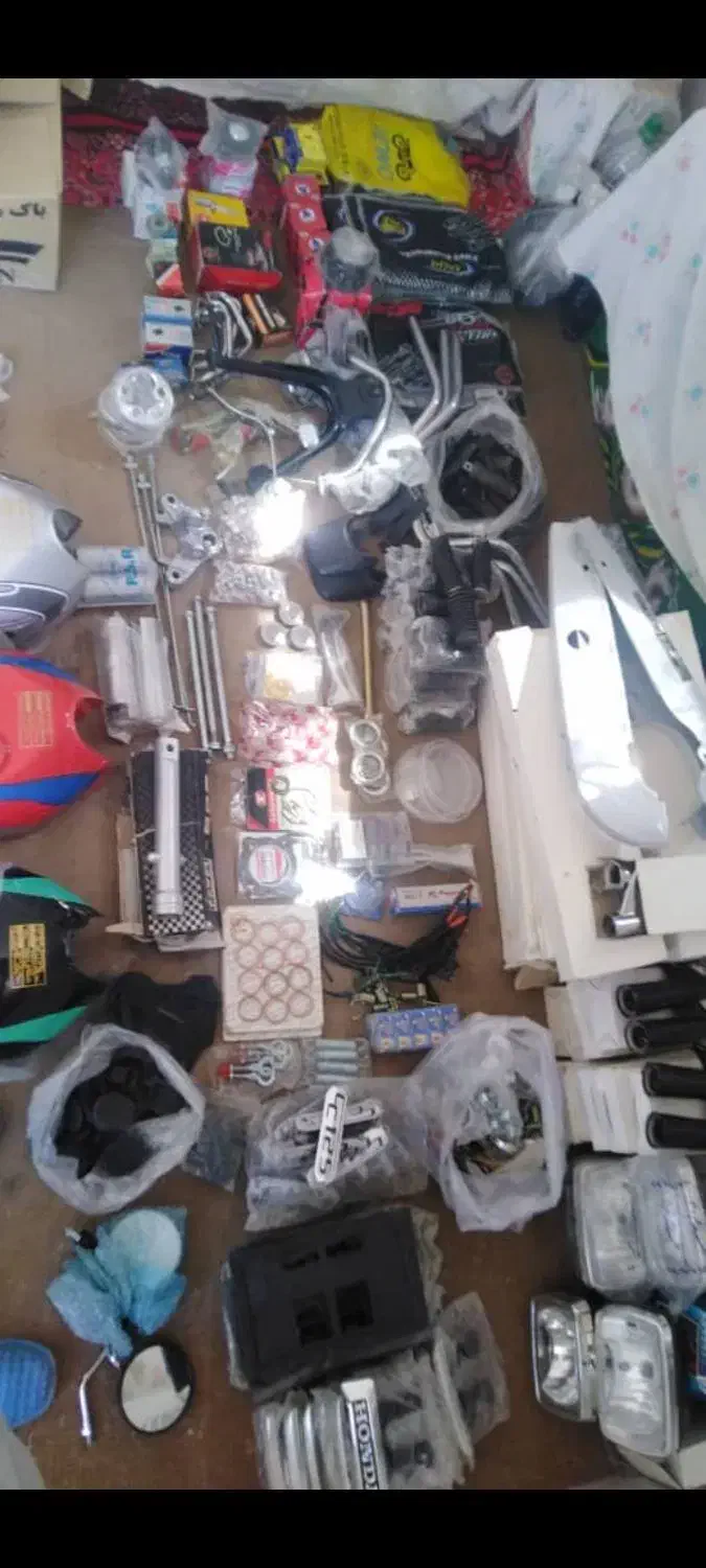 لوازم موتور|قطعات یدکی و لوازم جانبی|شهرضا, |دیوار