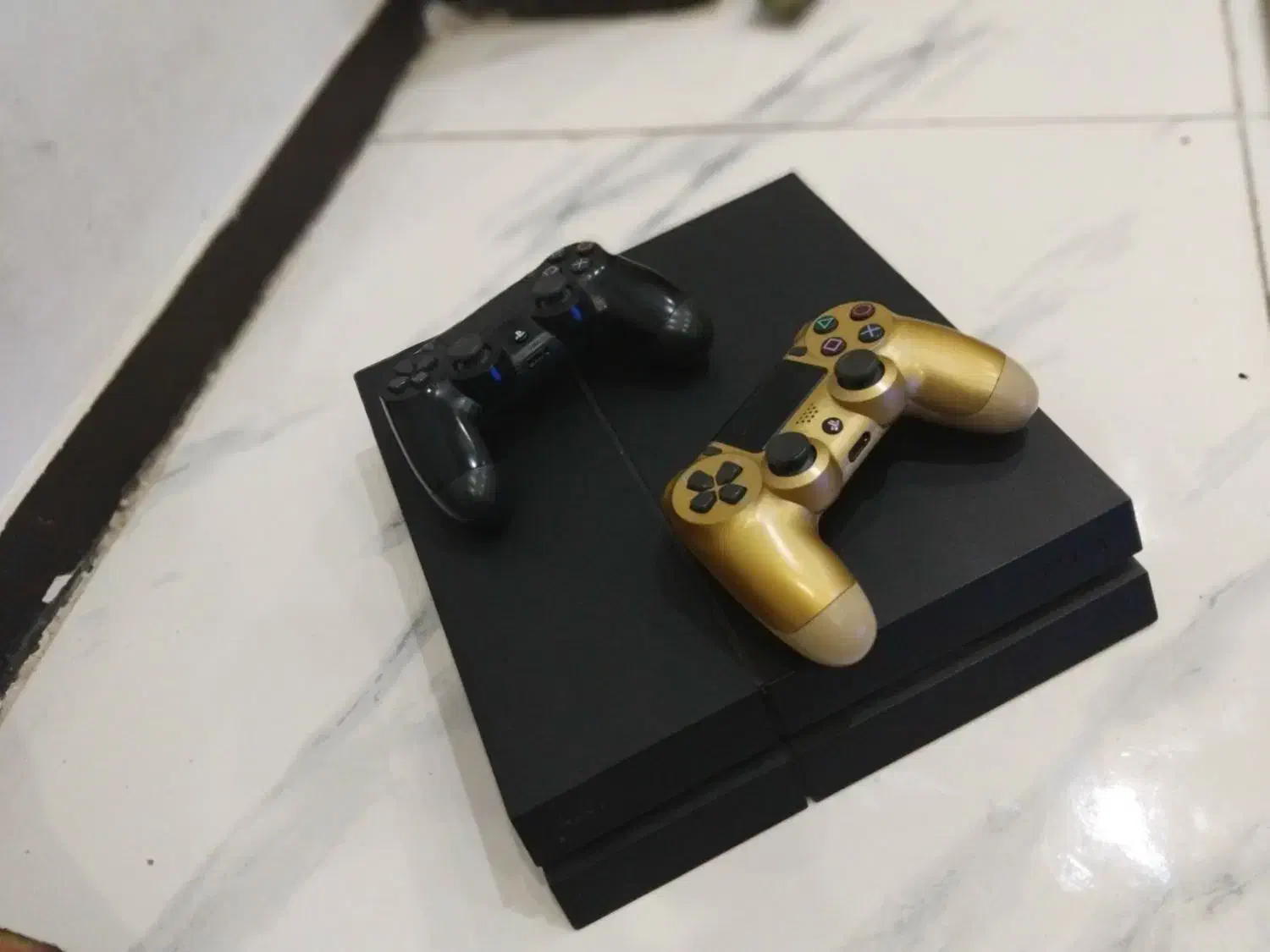 کنسول پی اس 4|کنسول، بازی ویدئویی و آنلاین|اندیشه, اندیشه فاز ۱|دیوار