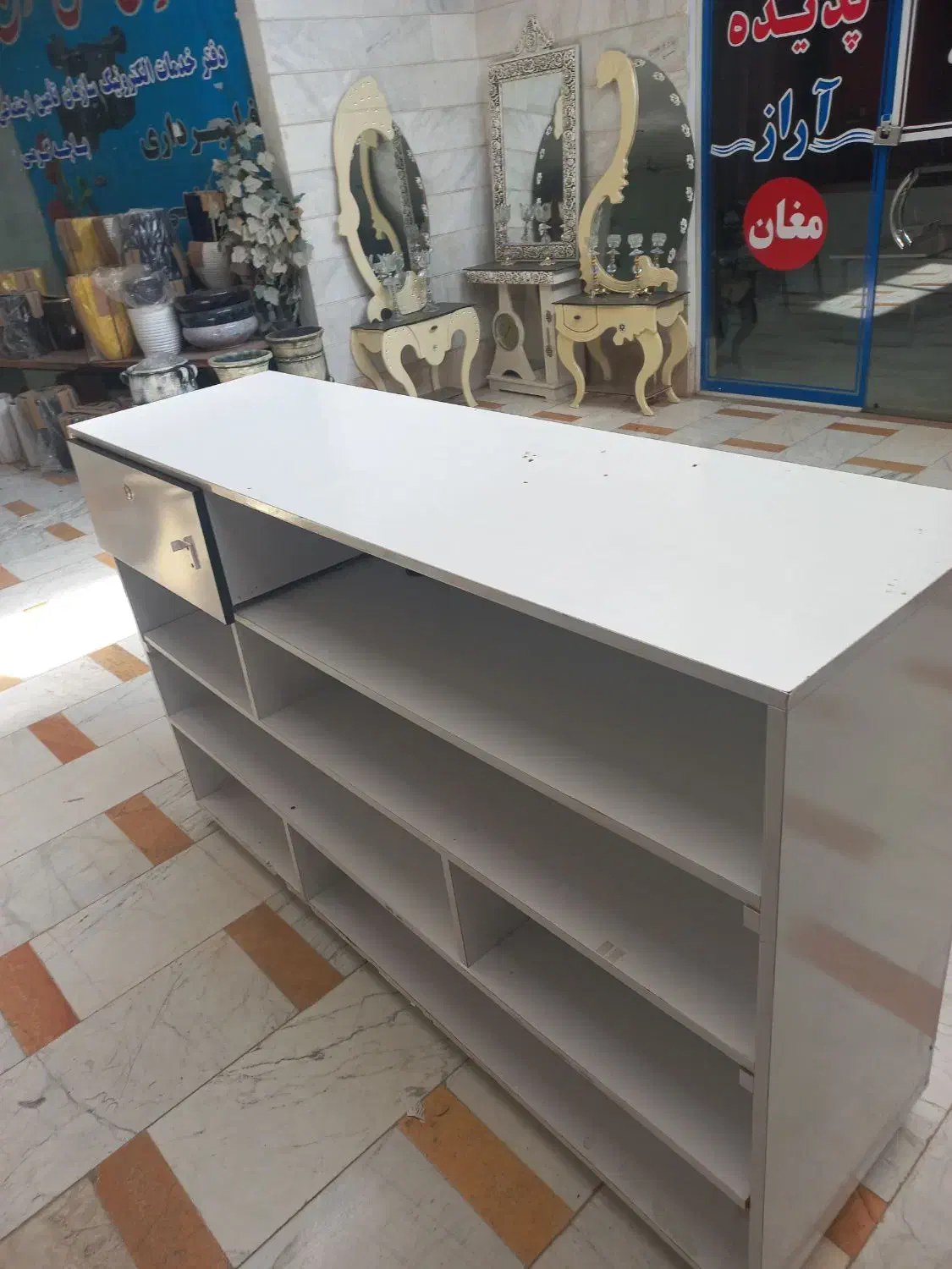 پیشخوان|فروشگاه و مغازه|گرمی, |دیوار