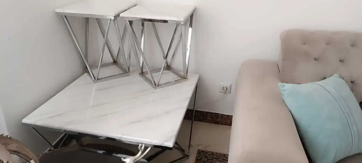 مبلمان  همراه با میز عسلی|مبلمان خانگی و میز عسلی|پرند, فاز ۶|دیوار