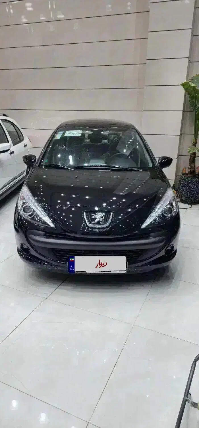 پژو ۲۰۷ پاناروما ارتقاء خشک مدل ۱۴۰۴|خودرو سواری و وانت|قزوین, |دیوار