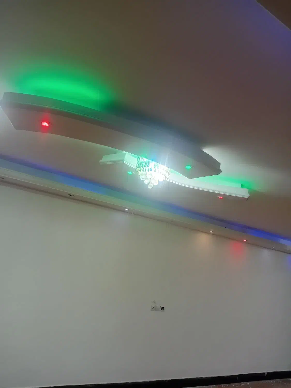 رنگ امیزی کناف و سفیدکاری|خدمات پیشه و مهارت|دوگنبدان, |دیوار