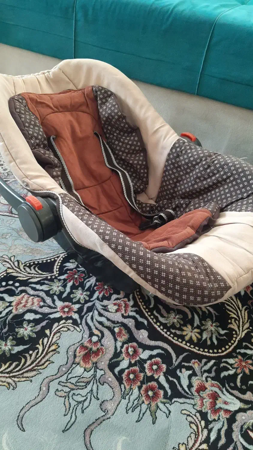 روروک و کریر دلیجان|اسباب و اثاث بچه|پرند, فاز ۶|دیوار