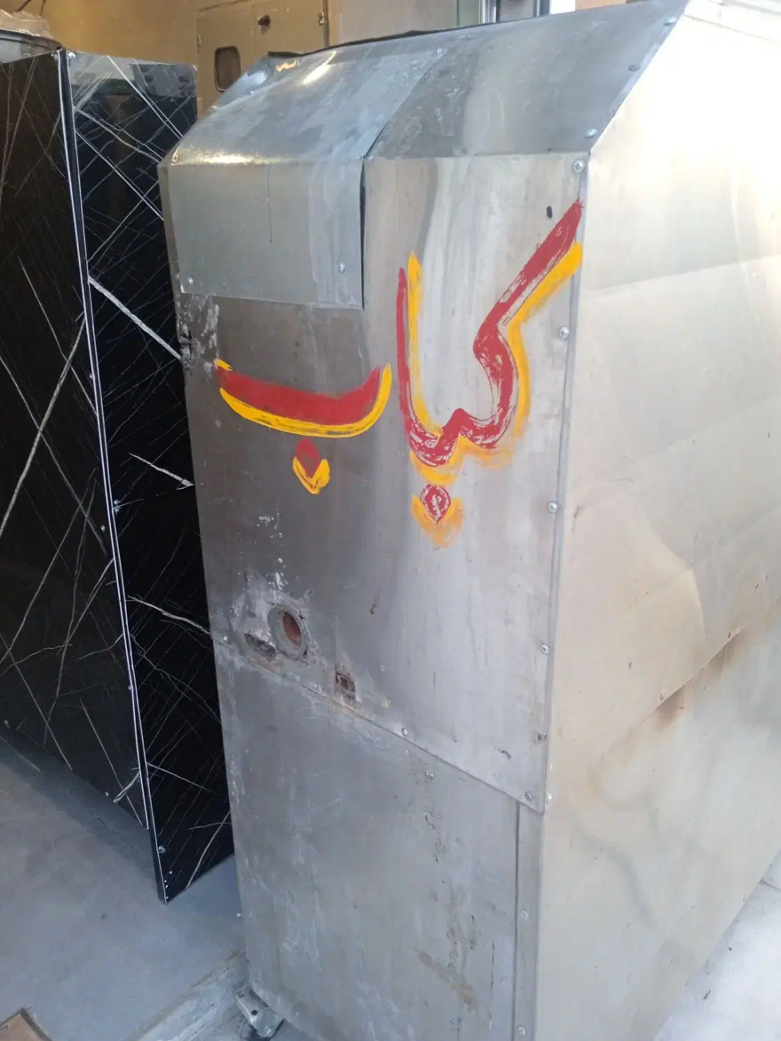 کارگر کبابی|استخدام خدمات فروشگاه و رستوران|اهواز, عامری|دیوار