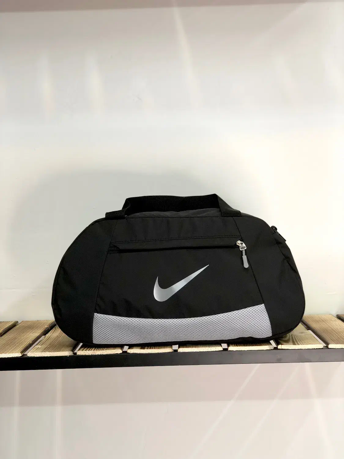 کیف باشگاه نایکی(خرید بی واسطه و مستقیم از تولیدی)|کیف، کفش، کمربند|مشهد, عیدگاه|دیوار