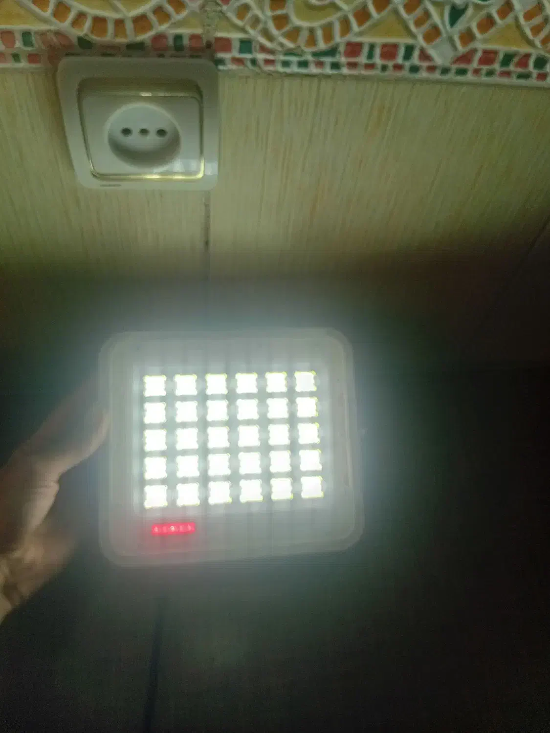 پرژکتور خورشیدی 100w|لامپ و چراغ|پاکدشت, پاکدشت (مامازند)|دیوار