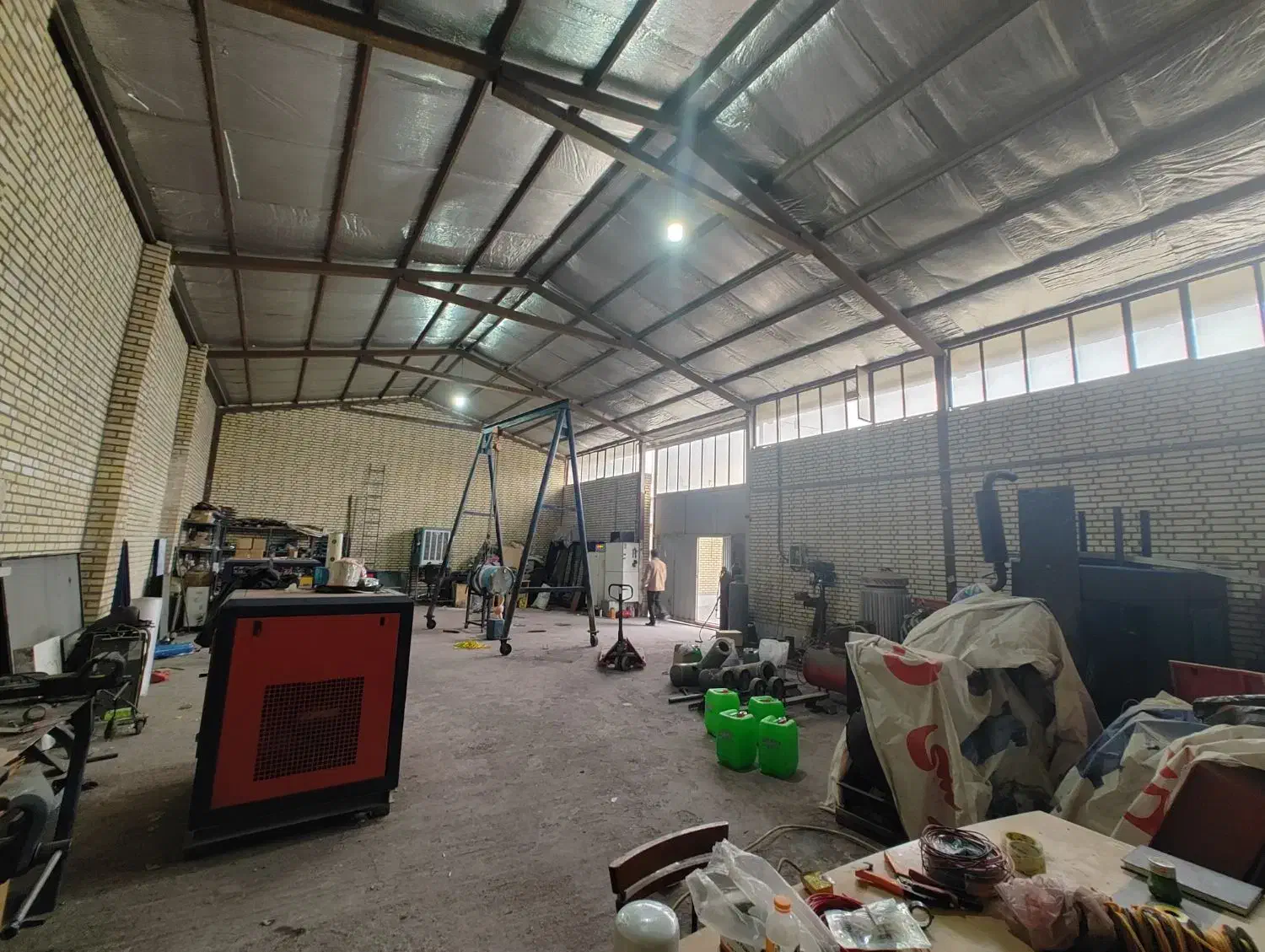 اجاره سوله ۳۰۰ متری واقع در شهرک آدران|اجارهٔ دفتر صنعتی، کشاورزی، تجاری|رباط‌کریم, آدران|دیوار