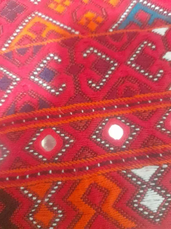 آینه دوزم|لباس|جزنیک, |دیوار