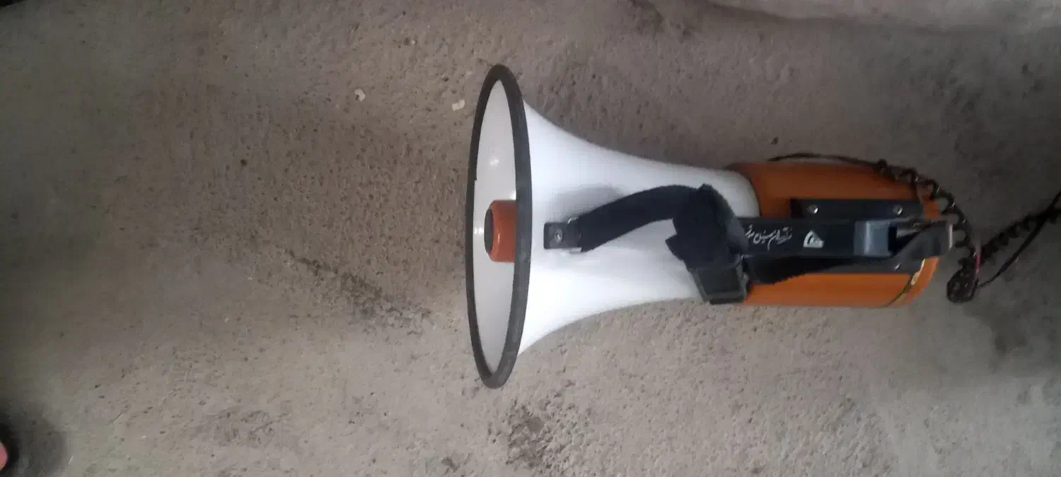 بلند گوه|آلات موسیقی|ایوان, |دیوار