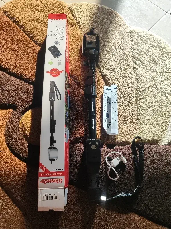 مونوپاد Maxeeder نو آکبند + ریموت بلوتوث|دوربین عکاسی و فیلمبرداری|صدرا-فارس, فاز ۱|دیوار