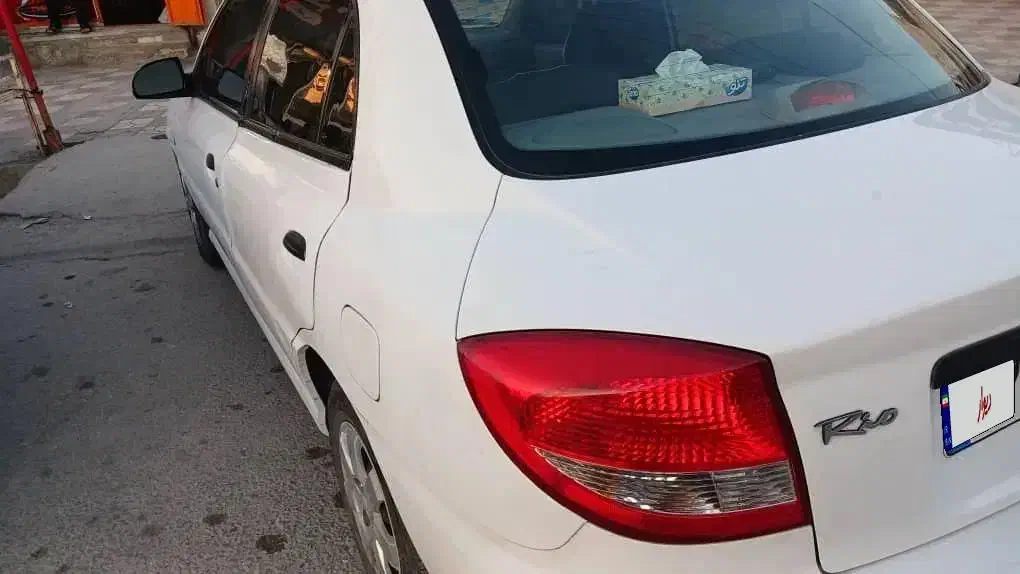 ریو مدل۸۹|خودرو سواری و وانت|شیراز, پشم شیشه|دیوار